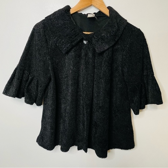 💫 VINTAGE | Black Chenille Knit Flutter Bell Sleeve Shrug Jacket - Picture 2 of 4